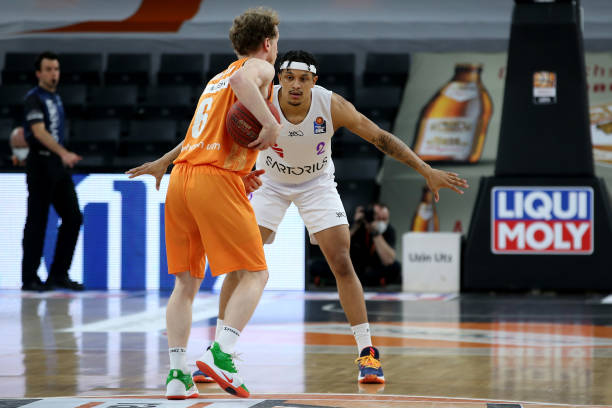 攻入一球 攻入一球