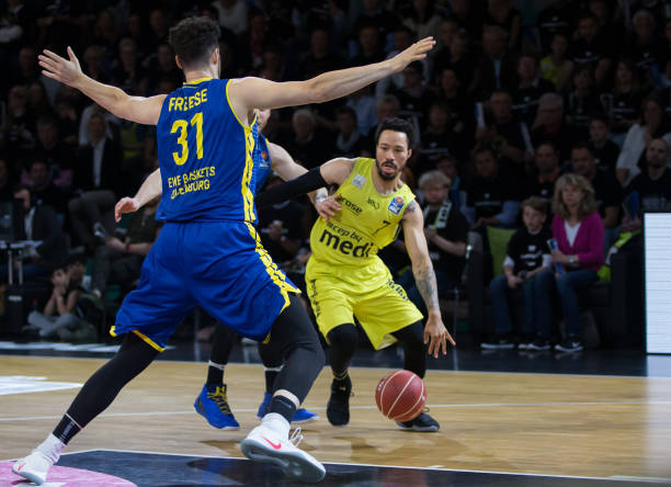 赛可能召扎 赛可能召扎