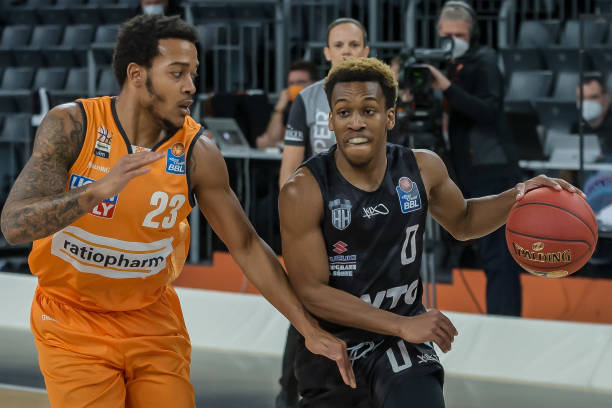 坛的翘楚 坛的翘楚