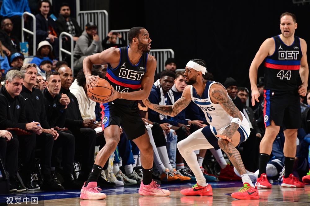 与此同时 与此同时